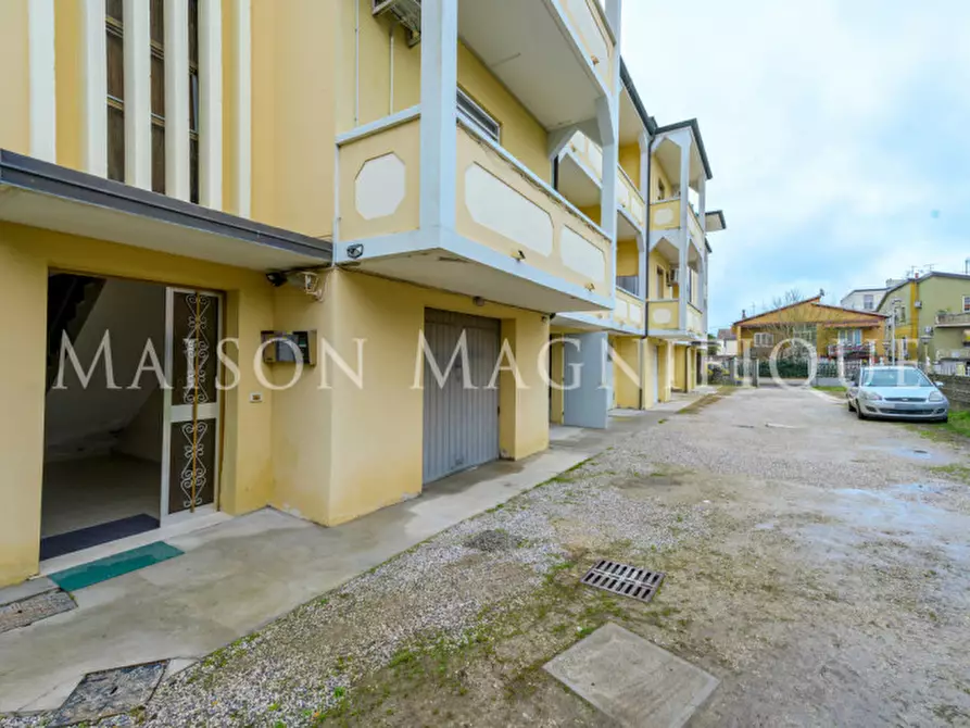 Immagine 2 di Appartamento in vendita  in Via Filippo Carli 20 a Comacchio