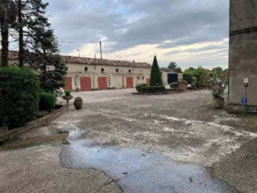 Immagine 3 di Palazzo in vendita  in VIA CAPITELLO 622 a Castagnaro