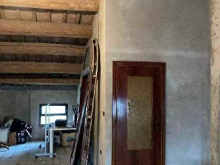 Immagine 27 di Palazzo in vendita  in VIA CAPITELLO 622 a Castagnaro