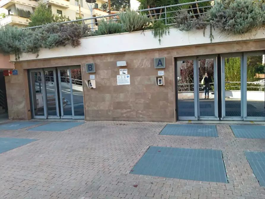 Immagine 3 di Posto auto in affitto  in via gaetano sacchi a Roma