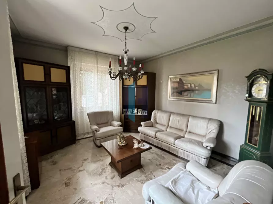 Immagine 3 di Villa in vendita  in via Trento 16 a Castenedolo