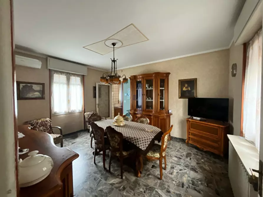 Immagine 5 di Villa in vendita  in via Trento 16 a Castenedolo