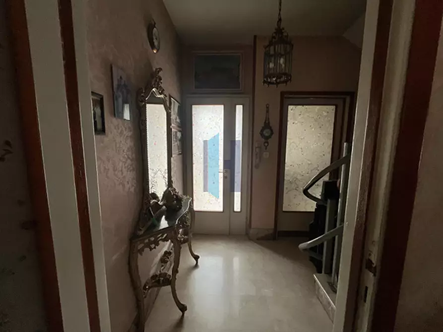 Immagine 10 di Villa in vendita  in via Trento 16 a Castenedolo