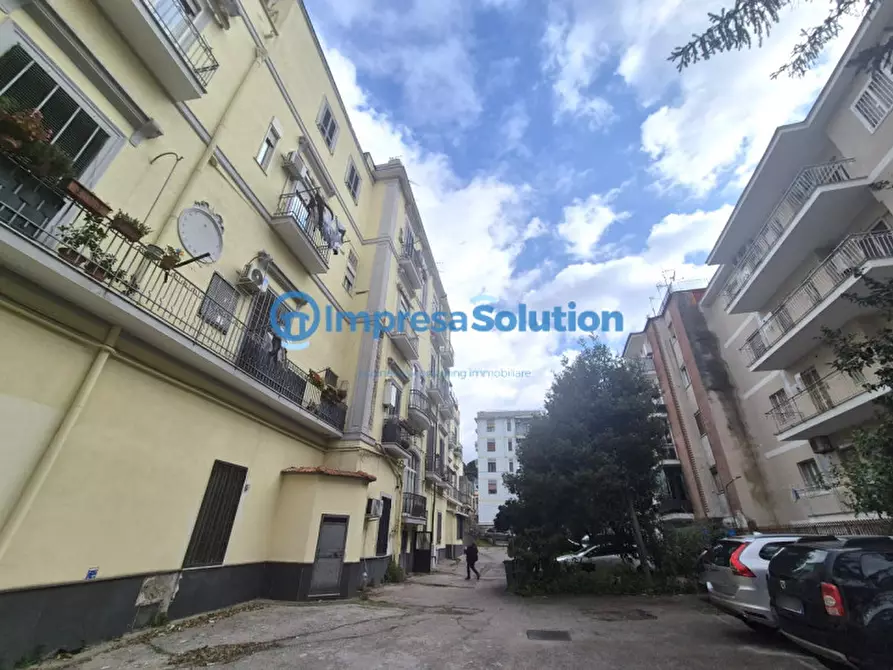 Immagine 3 di Magazzino in vendita  in Via Dalbono a Portici