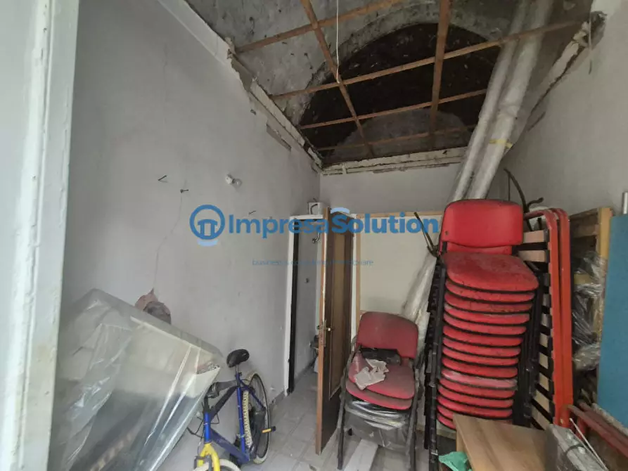 Immagine 16 di Magazzino in vendita  in Via Dalbono a Portici