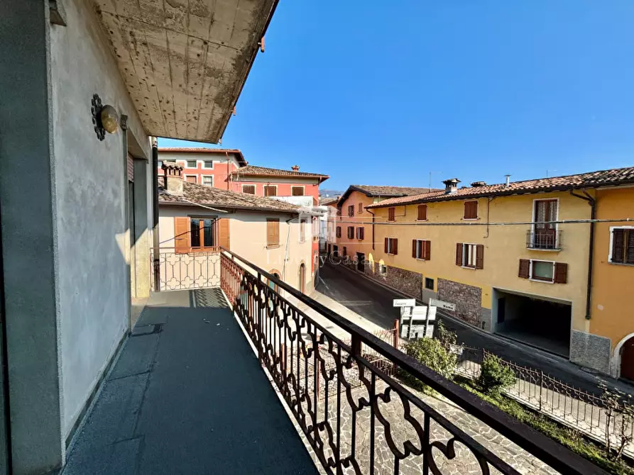 Immagine 9 di Villa in vendita  in Via Zappini a Preseglie