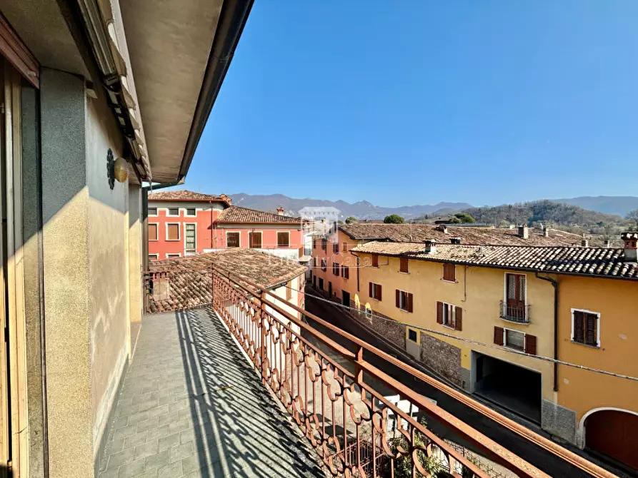 Immagine 14 di Villa in vendita  in Via Zappini a Preseglie