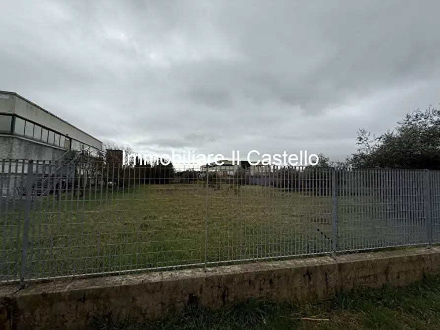 Immagine 2 di Terreno in vendita  a Castiglione Del Lago