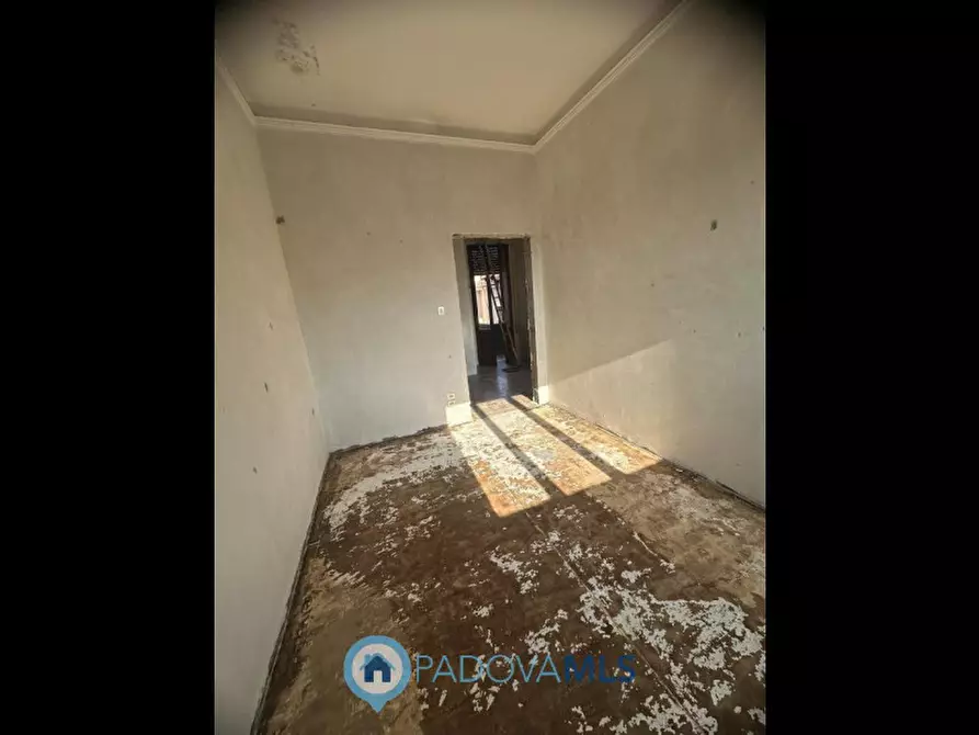Immagine 9 di Casa indipendente in vendita  in VIA FACCIOLATI a Padova