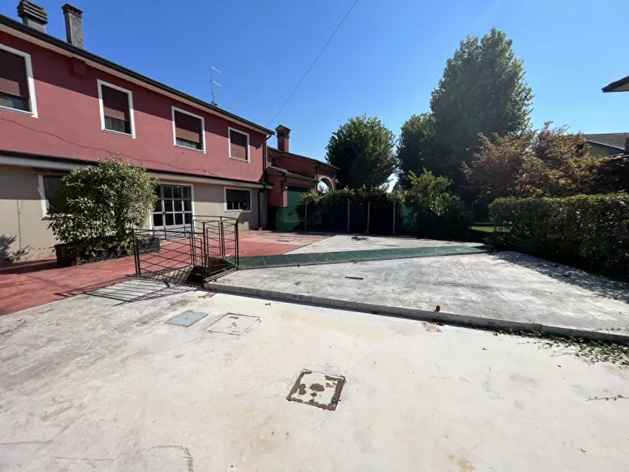 Immagine 26 di Negozio in affitto  in via Giuseppe Martignon a Mestrino