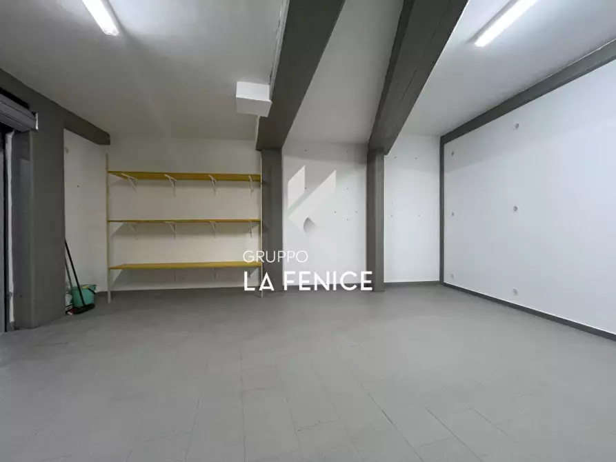 Immagine 6 di Garage in vendita  in via Giuseppe Colucci a Locorotondo