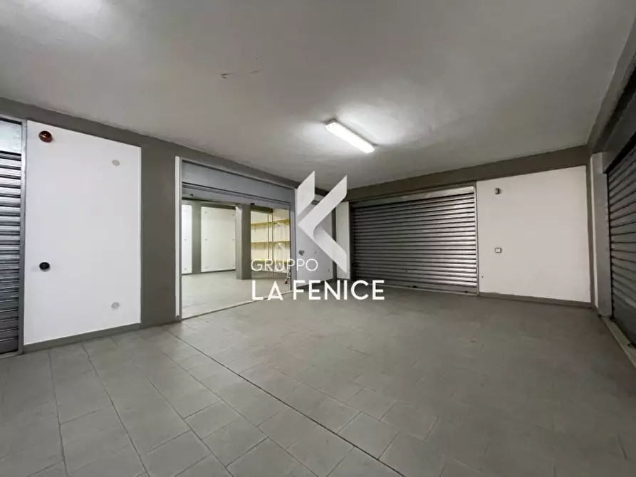 Immagine 10 di Garage in vendita  in via Giuseppe Colucci a Locorotondo