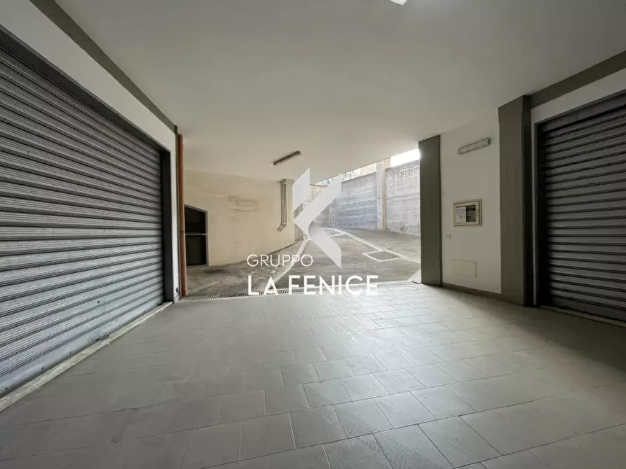 Immagine 15 di Garage in vendita  in via Giuseppe Colucci a Locorotondo