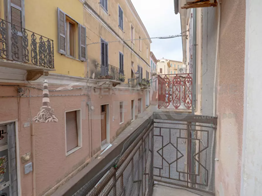 Immagine 17 di Appartamento in vendita  in Via Ilva a La Maddalena