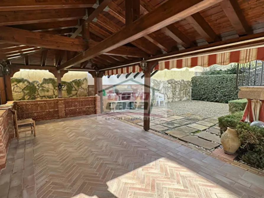 Immagine 30 di Villa in vendita  in traversa sinerchia a Siracusa