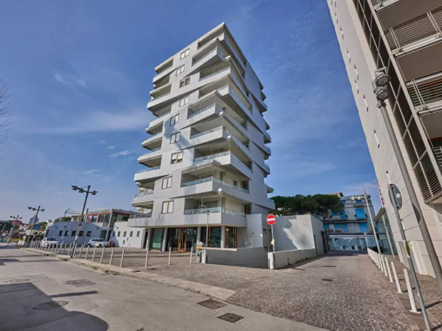 Immagine 5 di Appartamento in vendita  in Via Bafile 265 a Jesolo