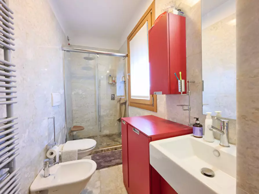 Immagine 13 di Appartamento in vendita  in Via Bafile 265 a Jesolo