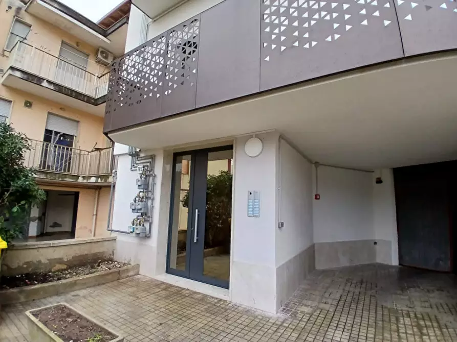 Immagine 4 di Appartamento in vendita  in Via Trani a Modica