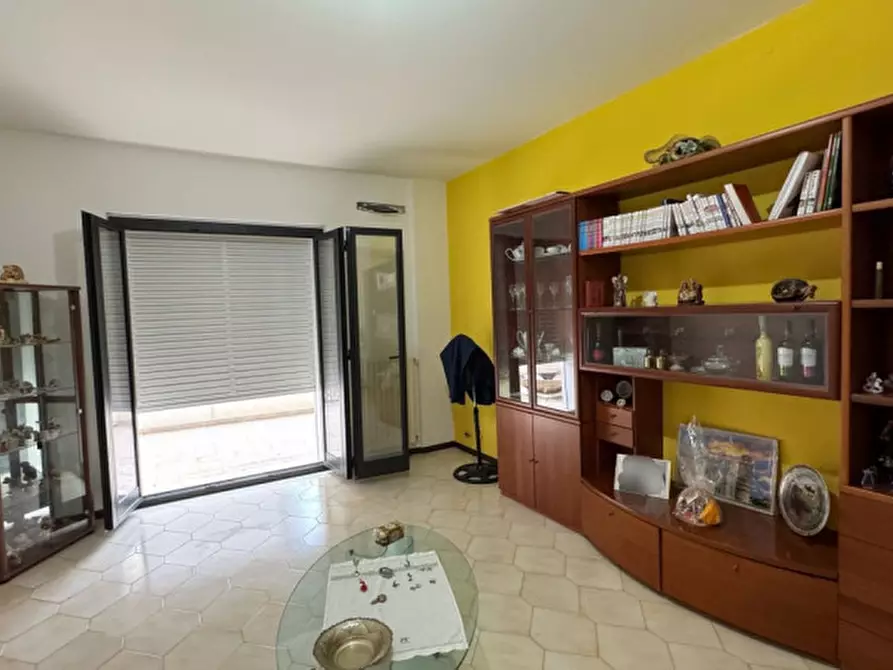 Immagine 14 di Appartamento in vendita  in Via Trani a Modica