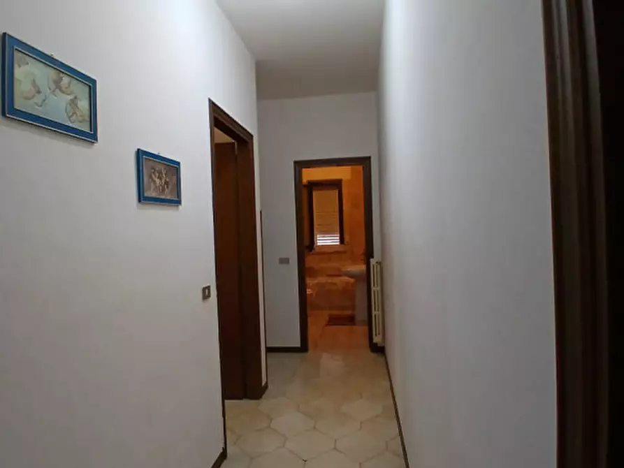 Immagine 20 di Appartamento in vendita  in Via Trani a Modica