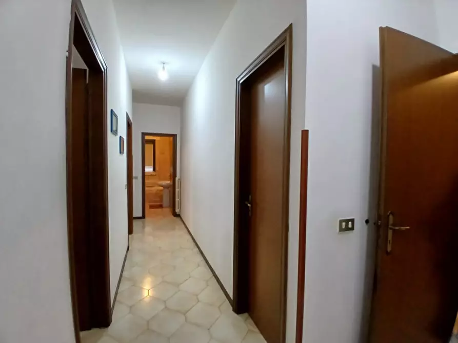 Immagine 21 di Appartamento in vendita  in Via Trani a Modica