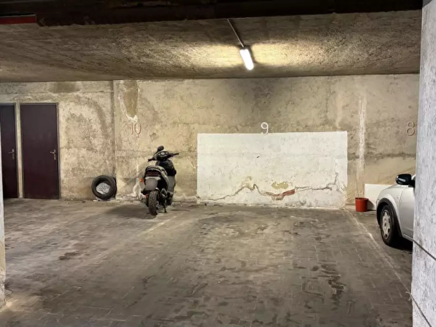 Immagine 33 di Appartamento in vendita  in Via Trani a Modica