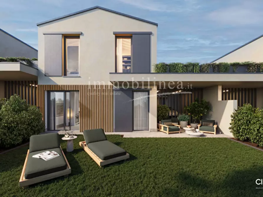 Immagine 3 di Villa in vendita  in via danzie a Affi