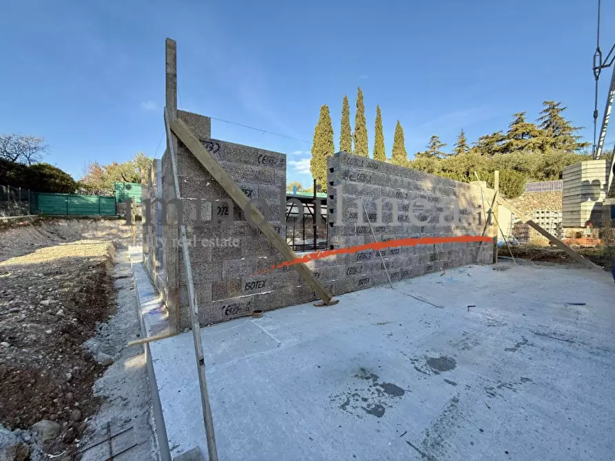 Immagine 8 di Villa in vendita  in via danzie a Affi