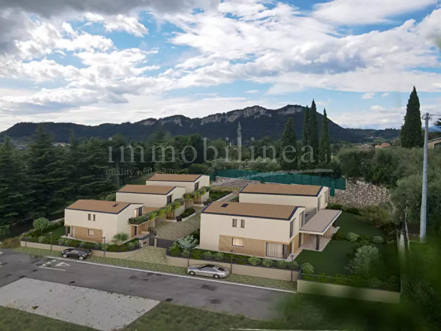 Immagine 10 di Villa in vendita  in via danzie a Affi