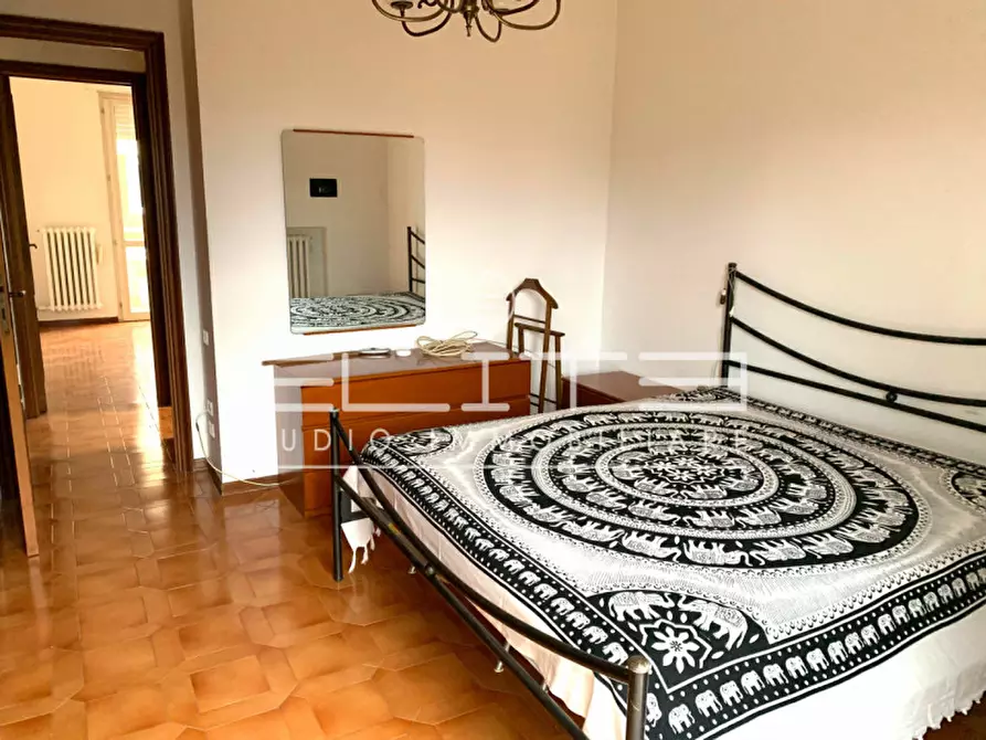 Immagine 1 di Appartamento in vendita  in VIA GRAZIE a Ancona