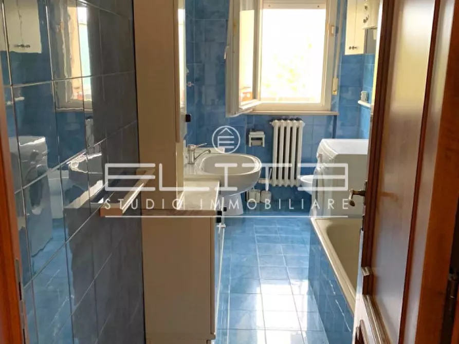 Immagine 6 di Appartamento in vendita  in VIA GRAZIE a Ancona