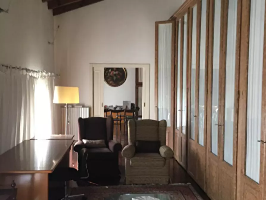 Immagine 15 di Villa in vendita  in via fontane a Brescia