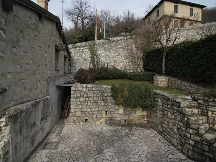 Immagine 20 di Villa in vendita  in via fontane a Brescia