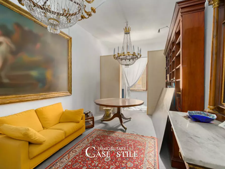 Immagine 11 di Appartamento in vendita  in via Fiasella a Sarzana