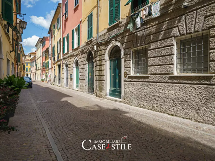 Immagine 13 di Appartamento in vendita  in via Fiasella a Sarzana