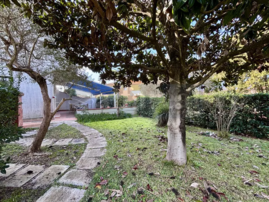 Immagine 15 di Appartamento in vendita  in Via dei Cipressi a Scarlino