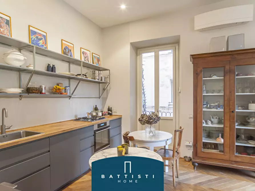 Immagine 9 di Appartamento in vendita  in Via Cavour a Roma