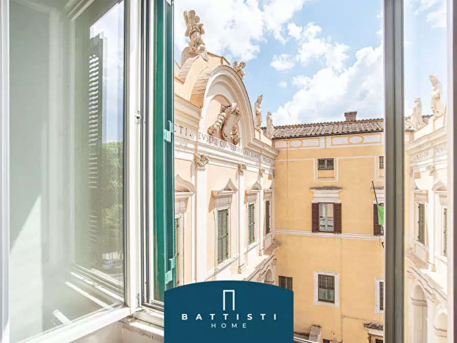 Immagine 16 di Appartamento in vendita  in Via Cavour a Roma