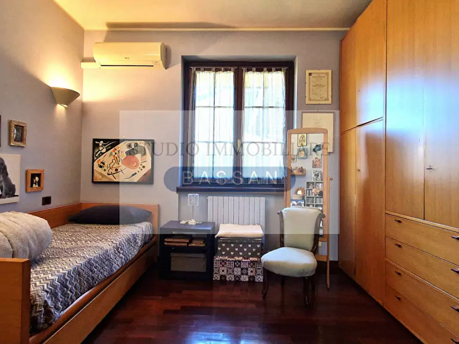 Immagine 23 di Villa in vendita  in via Varese 66 a Gallarate