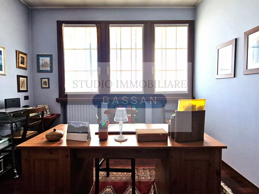 Immagine 29 di Villa in vendita  in via Varese 66 a Gallarate