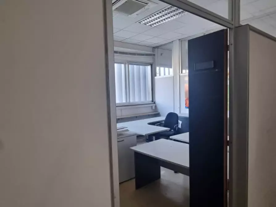 Immagine 6 di Ufficio in affitto  in via pradazzo a Calderara Di Reno