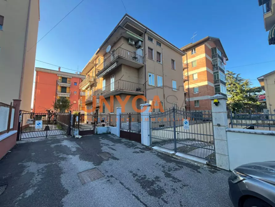 Immagine 1 di Appartamento in vendita  in Via Giovanni Verardo Zeviani a Verona