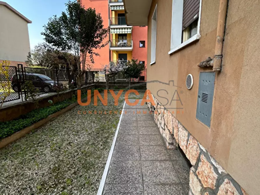 Immagine 5 di Appartamento in vendita  in Via Giovanni Verardo Zeviani a Verona