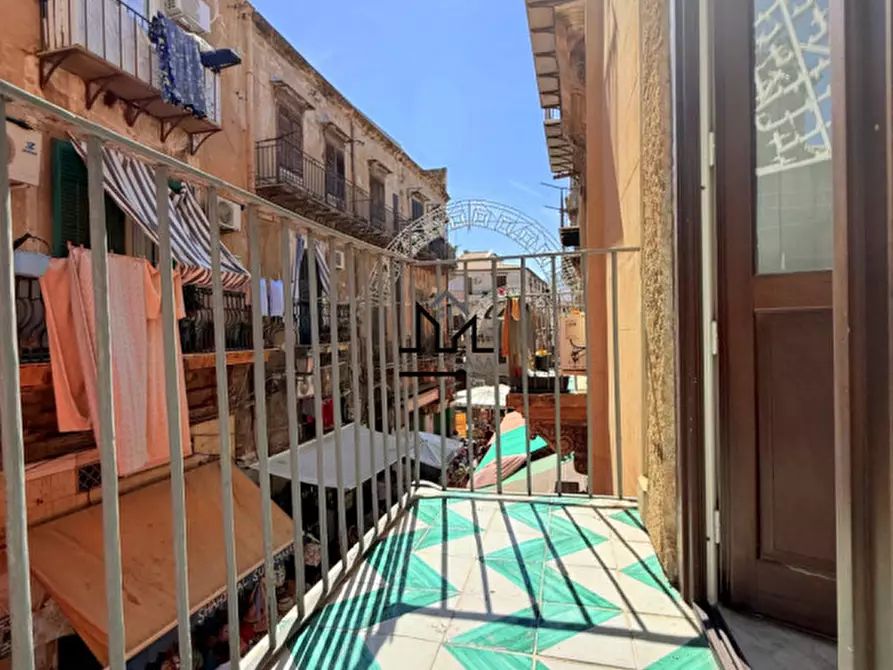Immagine 11 di Appartamento in vendita  a Palermo
