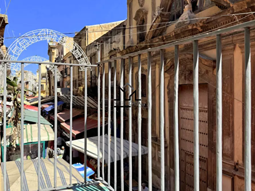 Immagine 13 di Appartamento in vendita  a Palermo