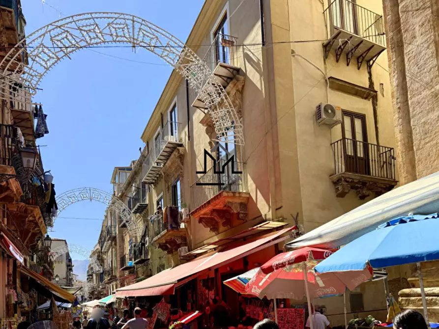 Immagine 25 di Appartamento in vendita  a Palermo