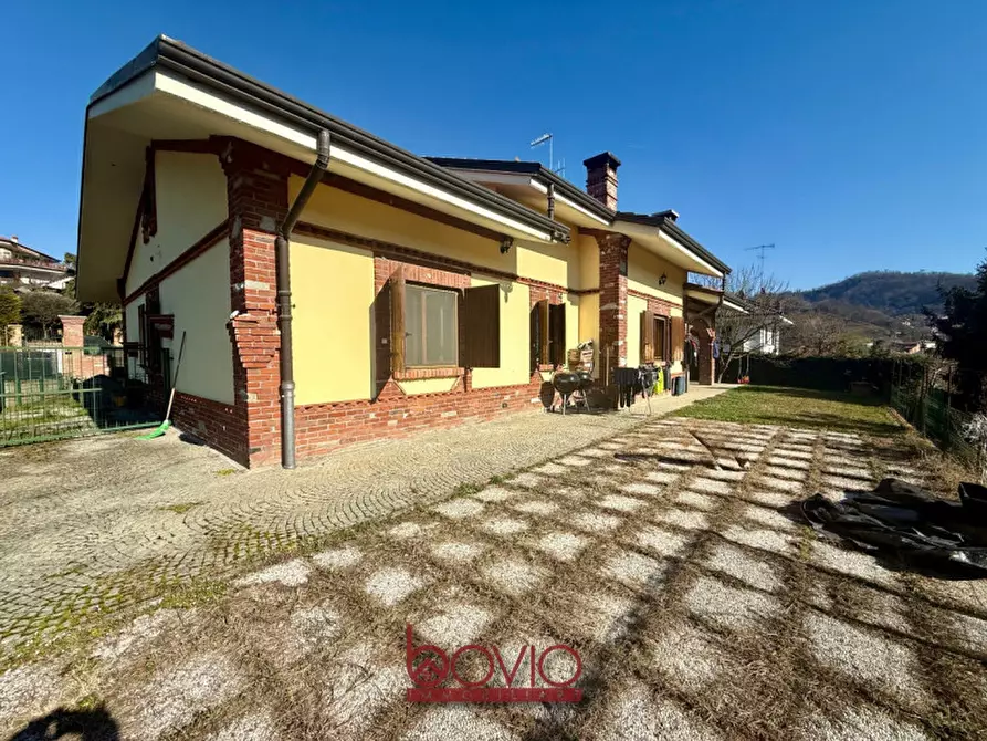 Immagine 1 di Villa in vendita  in STRADA CORDOVA N°10 a Castiglione Torinese
