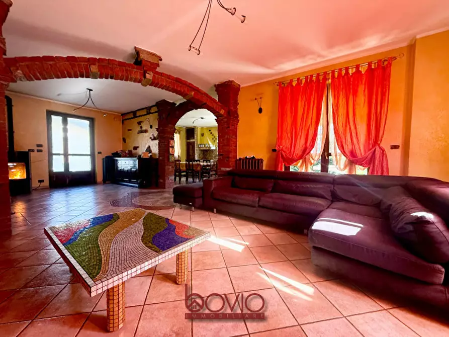 Immagine 2 di Villa in vendita  in STRADA CORDOVA N°10 a Castiglione Torinese
