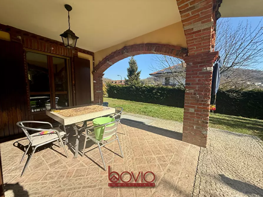 Immagine 5 di Villa in vendita  in STRADA CORDOVA N°10 a Castiglione Torinese