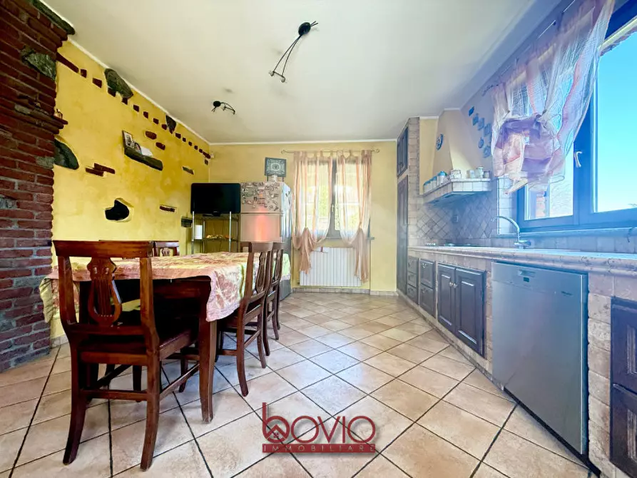Immagine 6 di Villa in vendita  in STRADA CORDOVA N°10 a Castiglione Torinese
